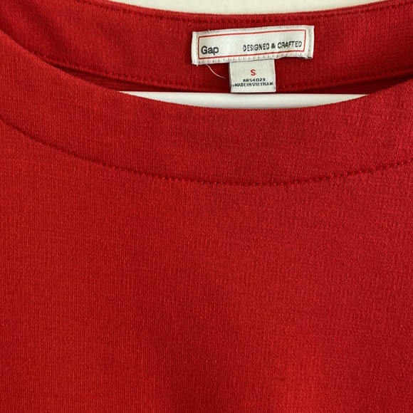 Gap dress in orange/red color - Picture 2 of 4